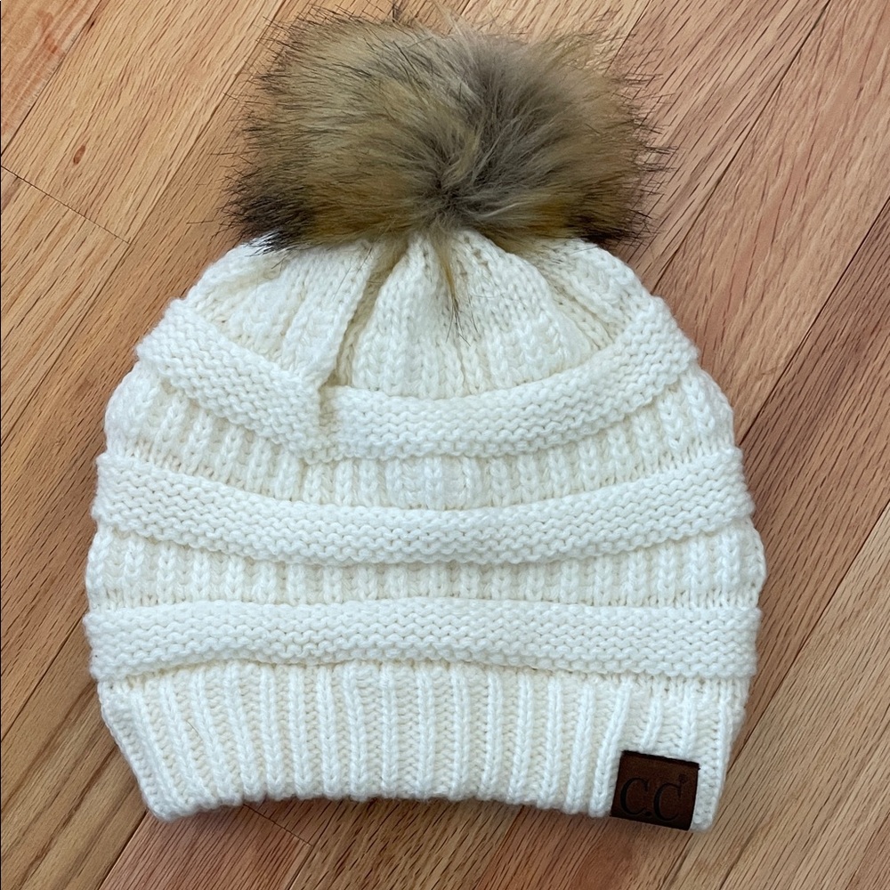 Cream Knit Pom-Pom Beanie